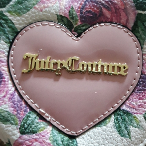 2x*Host Pick*Juicy Couture heart shaped wristlet - Picture 4 of 16